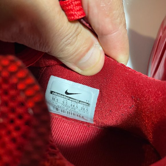 Size 10.5 - Nike LeBron 12 Low University Red 2015  Pre-Owned But Really Nice! - Picture 6 of 12